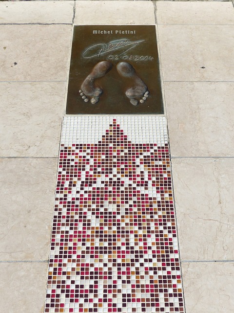 财政影响 财政影响